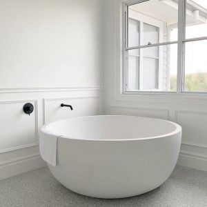 Romeo 1500mm Freestanding Bathtub 