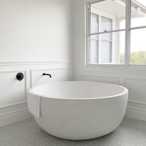 Romeo 1350mm Freestanding Bathtub